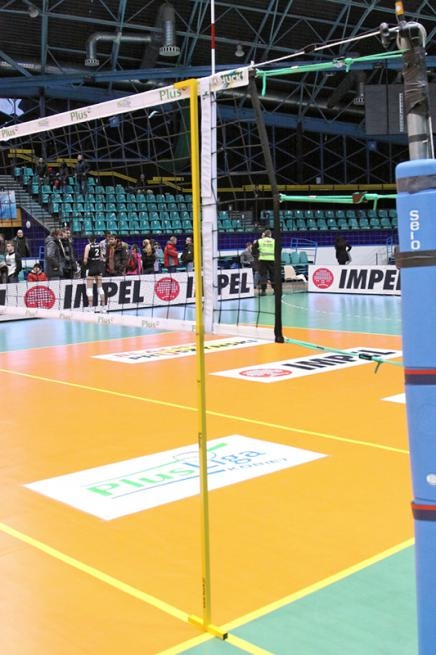 Toise en aluminium pour mesurer la hauteur d’un filet de volleyball