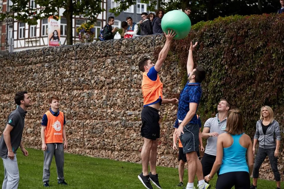 Poull Ball-bal