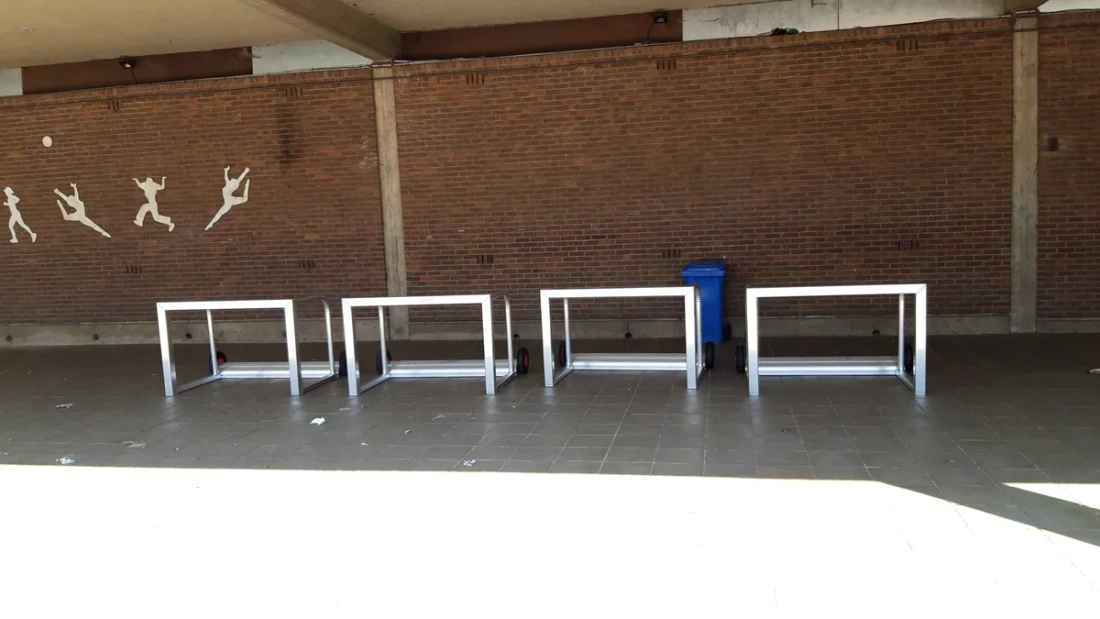 Kanteldoelen (voetbal) op wielen