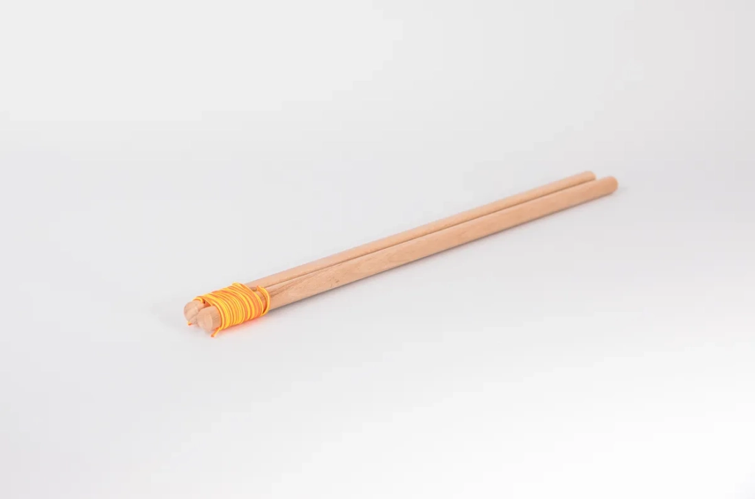 Paire de baguettes en bois pour diabolo
