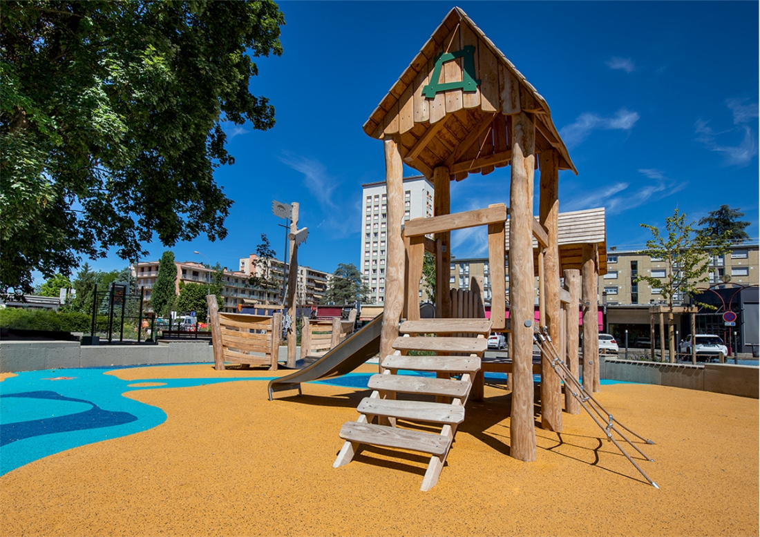Robinia 2 Tours