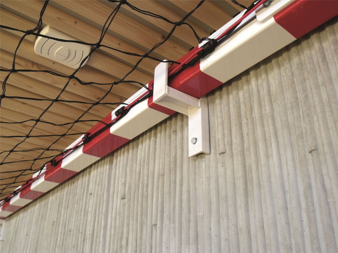 Râtelier de rangement pour but de handball