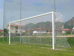 Voetbaldoel met beugels