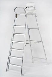Chaise d'arbitre et de surveillance