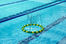 Panier de basket aquatique