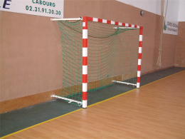 But de handball mural rabattable