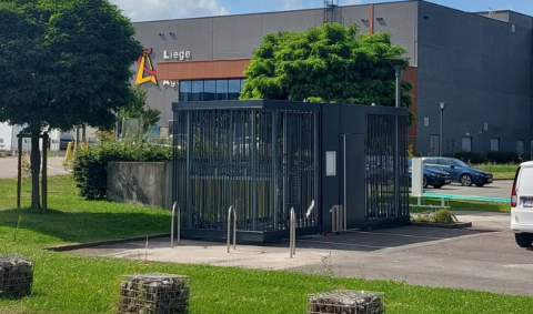 abri pour vélo à l'aéroport de Liège